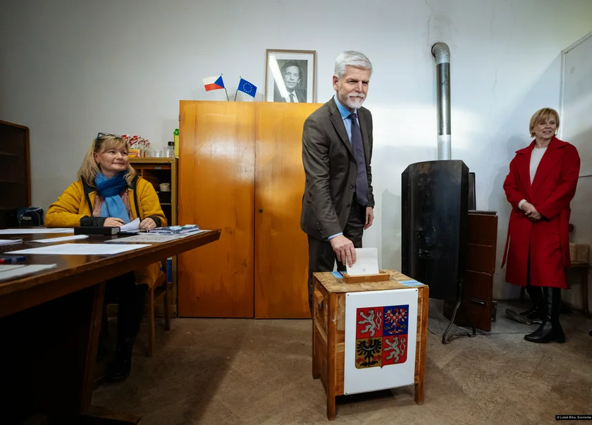 Lukáš Bíba, Economia, President Petr Pavel