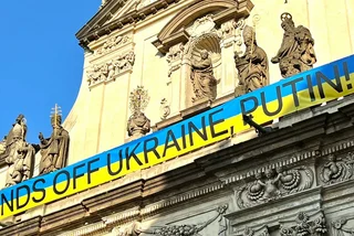 A pro-Ukraine banner in Prague, at the Church of St Salvator (Photo: Twitter/@Biz_Ukraine_Mag)