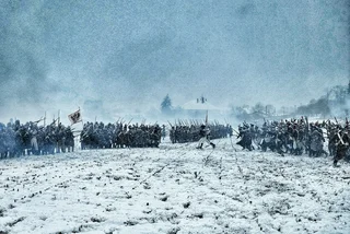 Thousands watch snowy re-creation of Napoleonic battle outside Brno