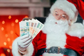 Nearly half of all companies in Czechia to gift employees end-of-year bonuses