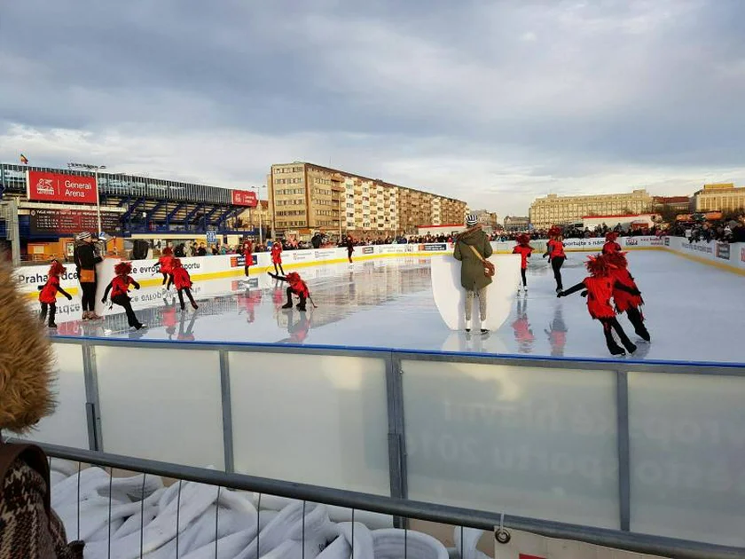 Letná Plain ice rink. Photo: Prague.eu
