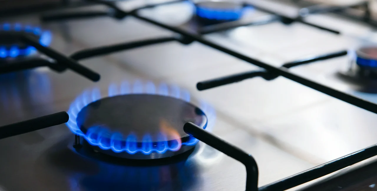Gas burners in a kitchen. Photo: iStock / simpson33