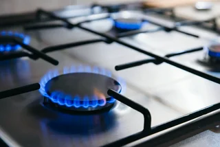 Gas burners in a kitchen. Photo: iStock / simpson33