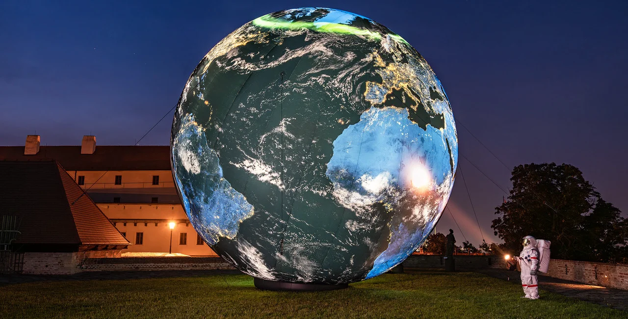 Giant Czech-made globes illuminate Brussels festival of lights