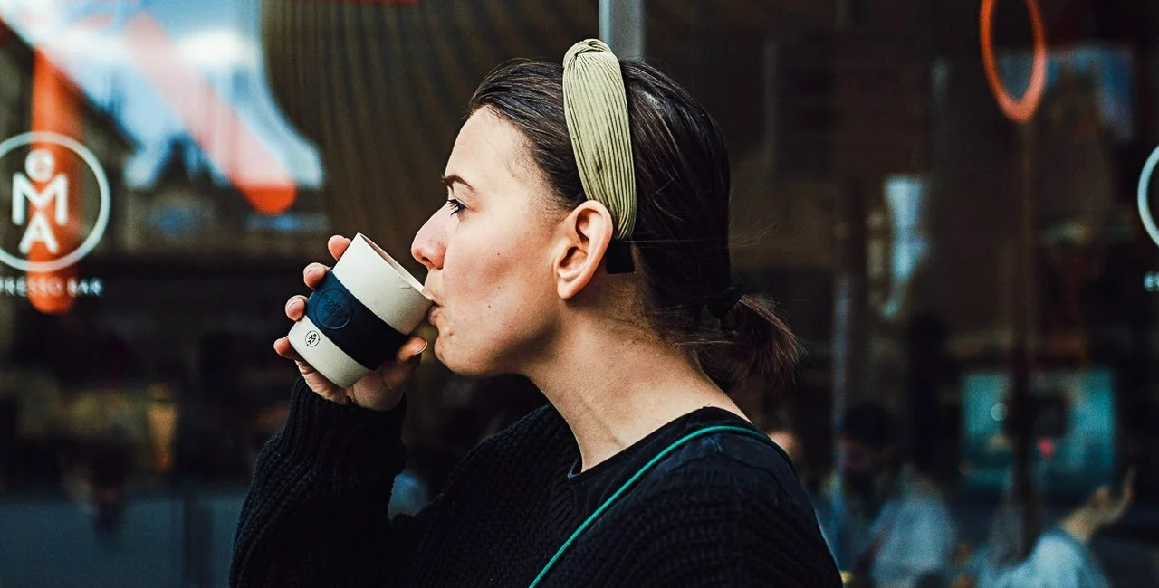 Bring, borrow, or buy: Prague espresso bar ditches disposable paper cups