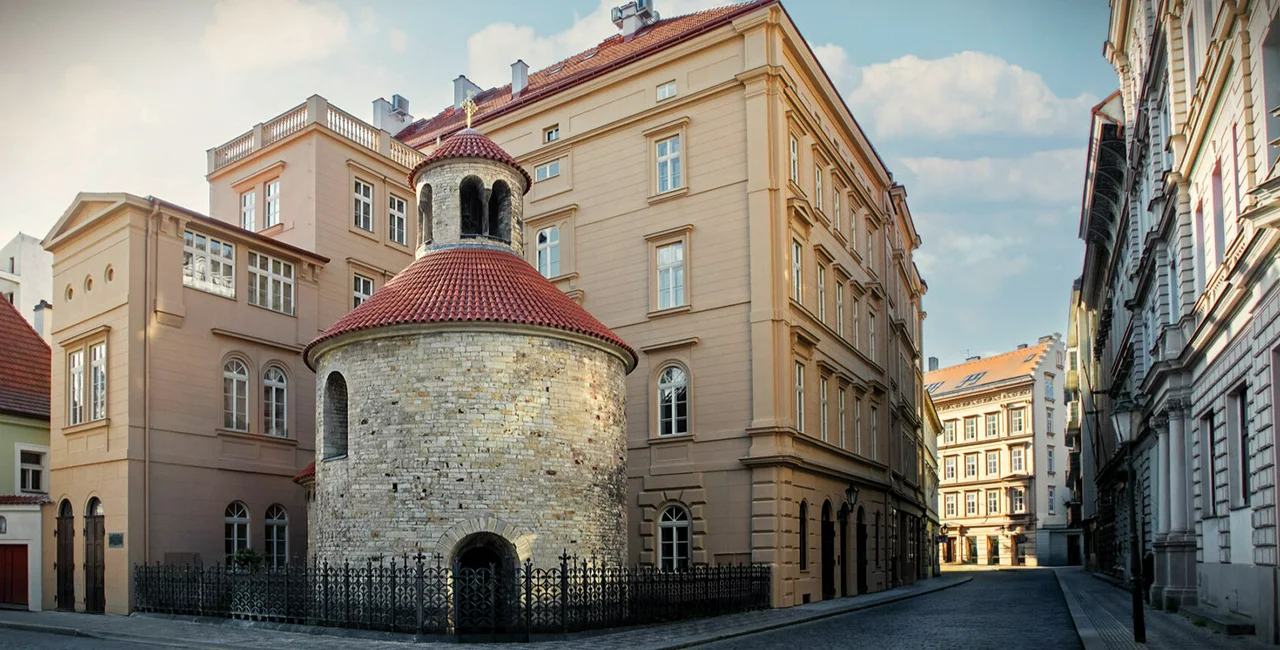 Karoliny Svetle WEB 10-2025 exterier-1-1-2160x1200 CROP2