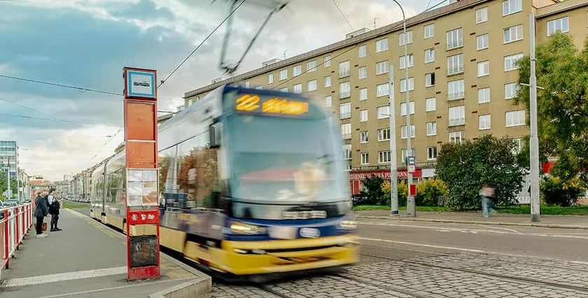 PSN Jitro Vršovice WEB 10-2025 dopravni-dostupnost@2x