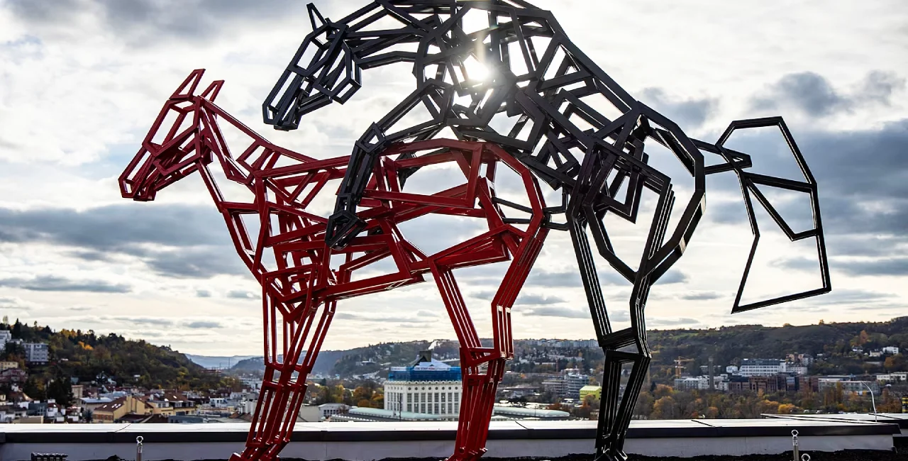 Controversial new horse sculpture on Prague rooftop sparks public debate