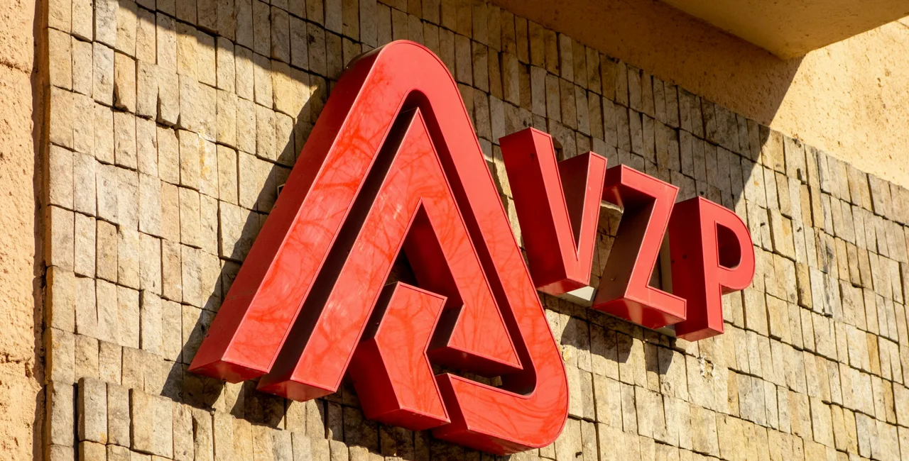 Police arrest 19 in raid at Czech Republic’s largest health insurer