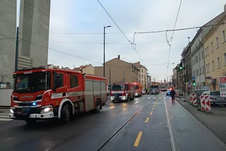 Firefighters evacuate buildings over massive gas leak in Prague