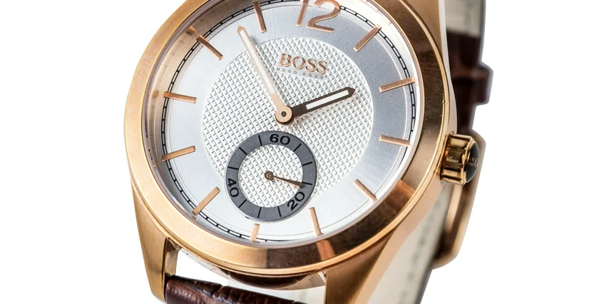 FAOC 11-2025 BEZ Hodinky BOSS (Klenoty Aurum), Fashion Arena Prague Outlet, původní cena 9 840 Kč, outletová cena 6 888 Kč