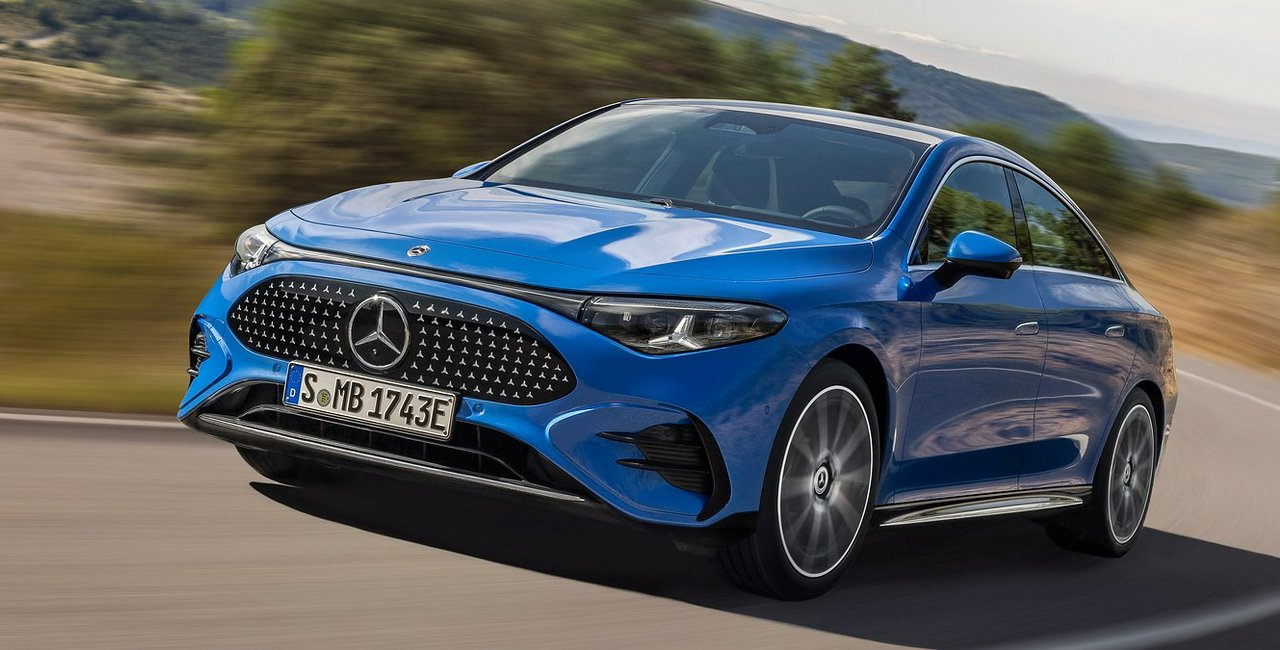 Click, buy, drive: How digital technology is transforming expat car ownership in Czechia