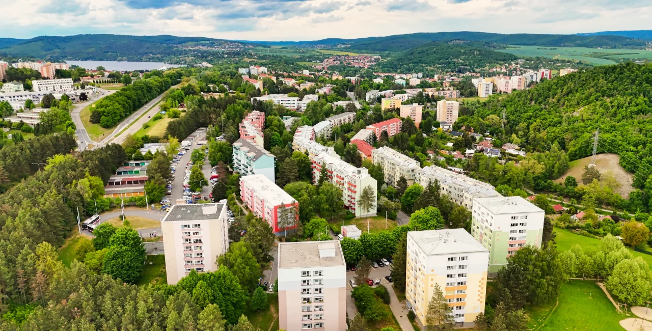 High rents are driving poverty in Czechia: Analysis shows need for reform