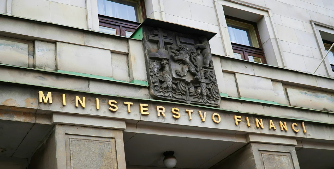 Shutterstock by Stepan Skorobogadko