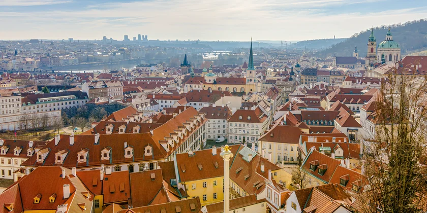 shutterstock_2662377969 Panoramic view of Prague Oldtown townscape taken from Prague Castle JPG CROP2x1