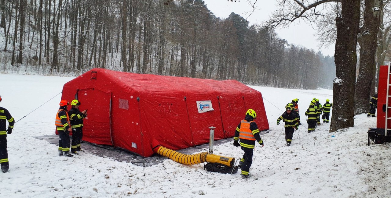 Czech firefighters free man trapped in Moravian cave in dramatic rescue