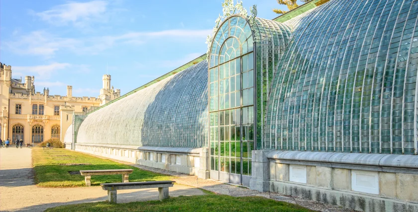 Shutterstock by Mirko Kuzmanovic