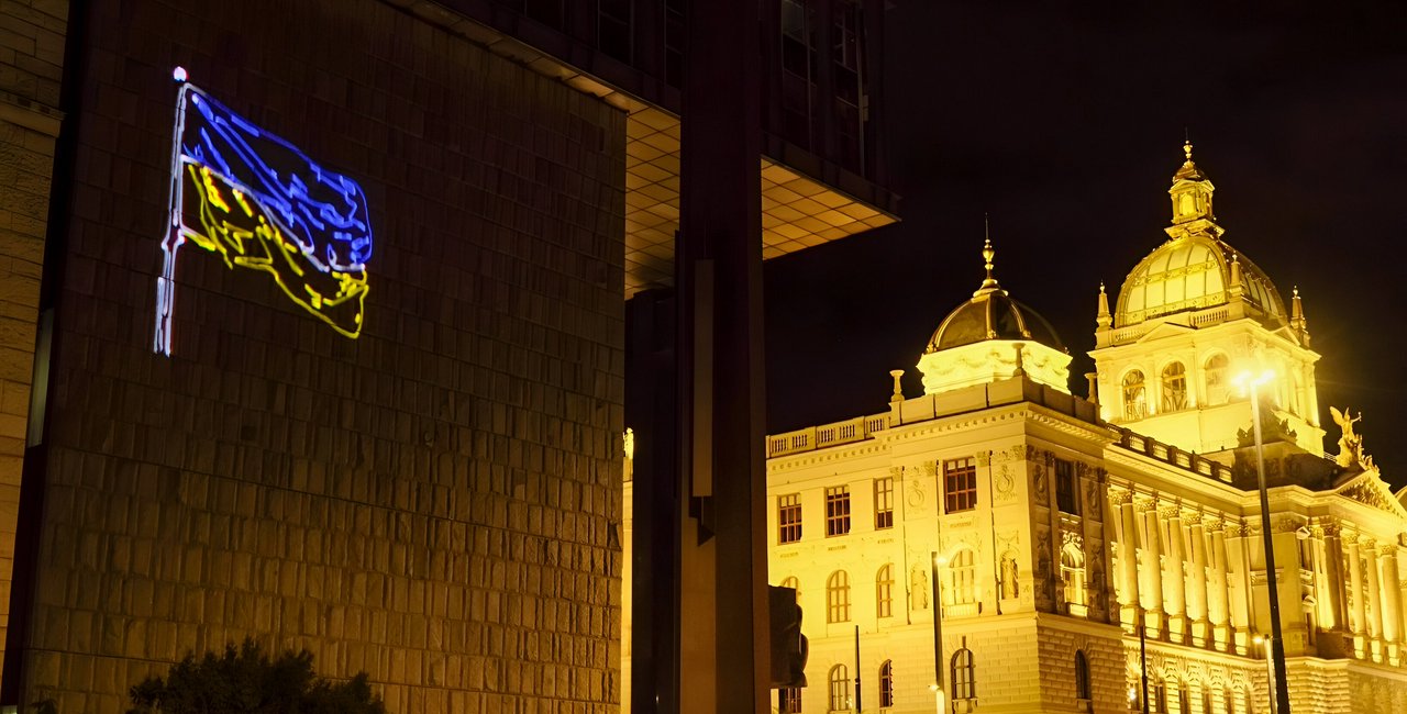Activists project Ukrainian flag onto National Museum to mark war anniversary