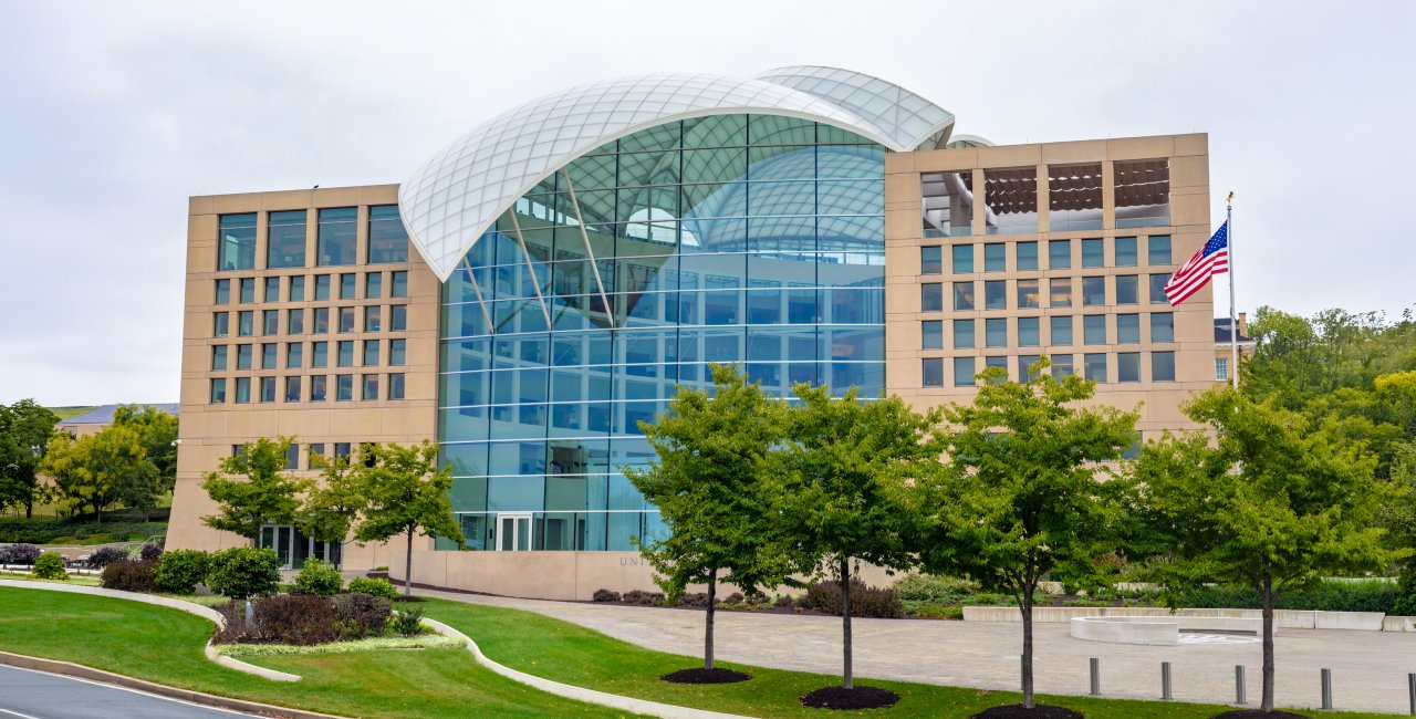 Czech foreign minister heads to Trump's Board of Peace after government U-turn