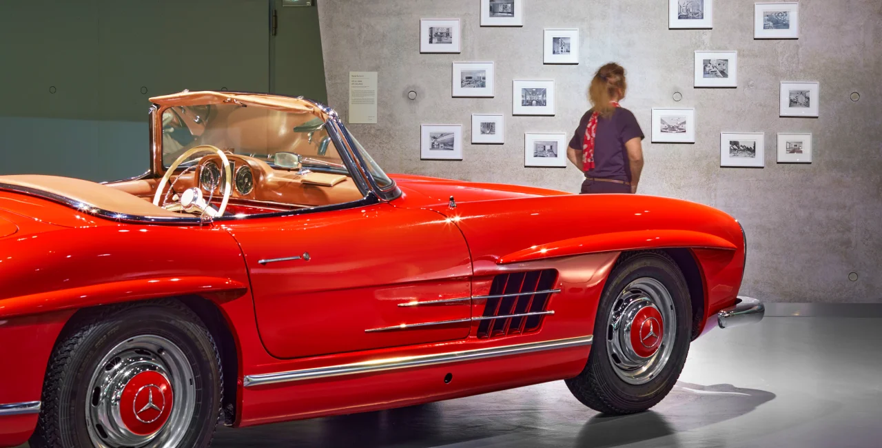 Mercedes-Benz Studio