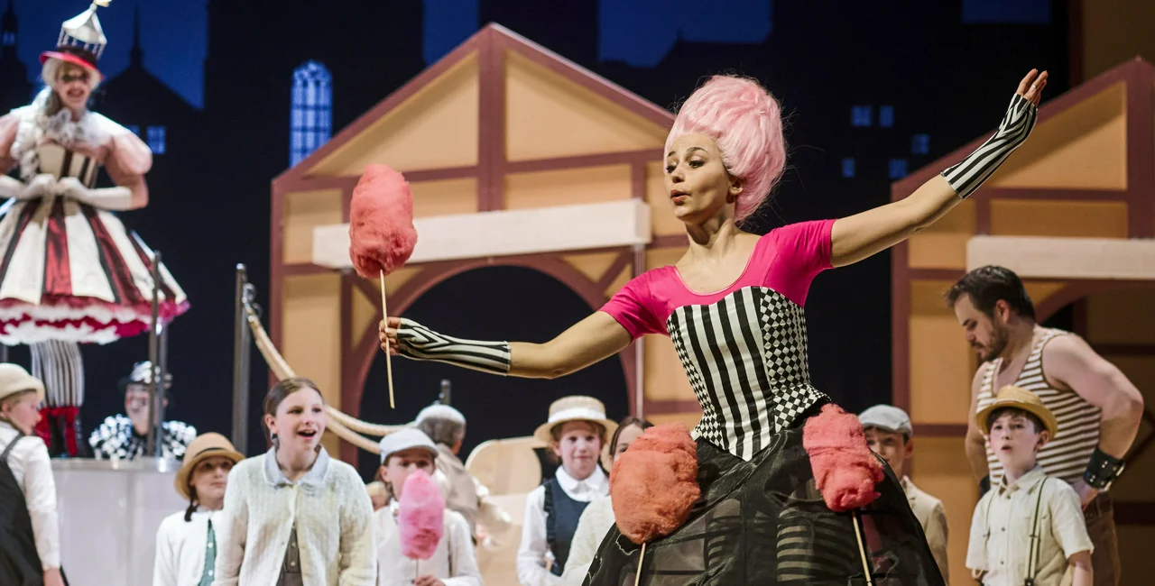 The National Theatre - Carousel