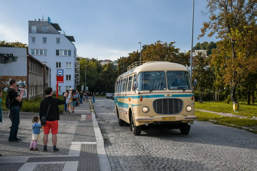 See and ride heritage vehicles on Friday