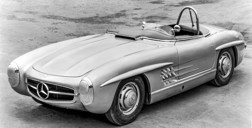 Mercedes-Benz Studio