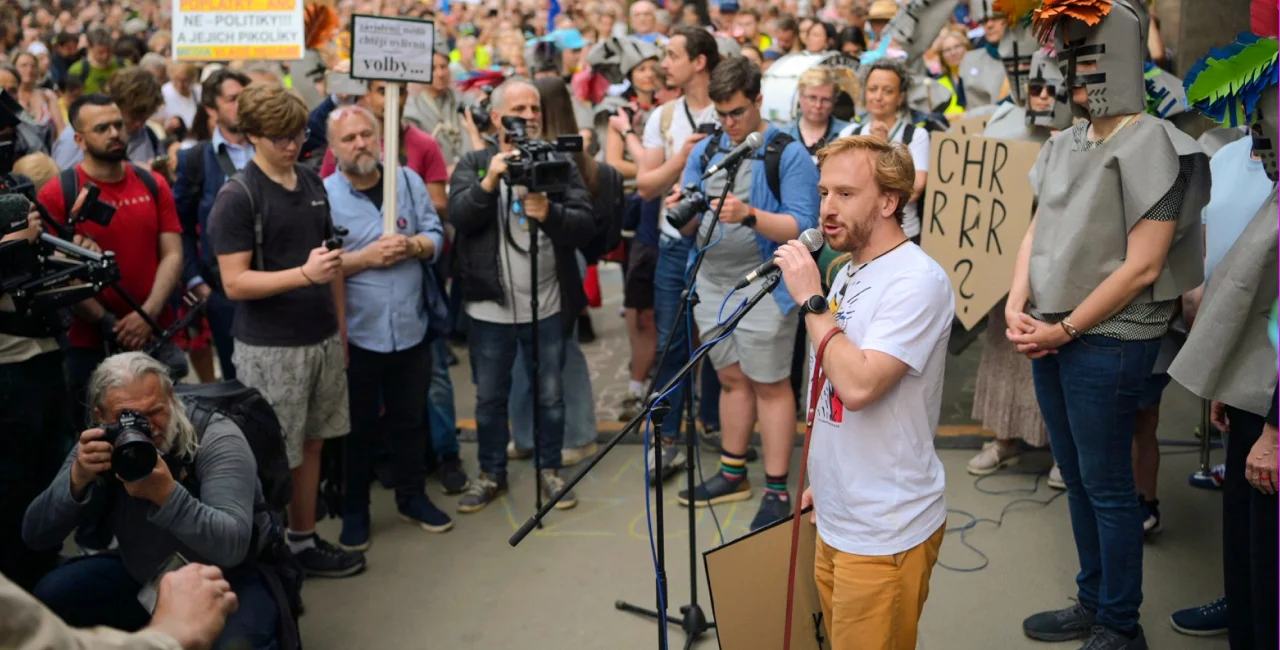 Tens of thousands rally in Prague to defend independence of Czech public media