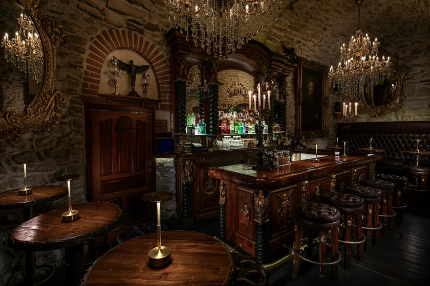 Black Angel's Bar