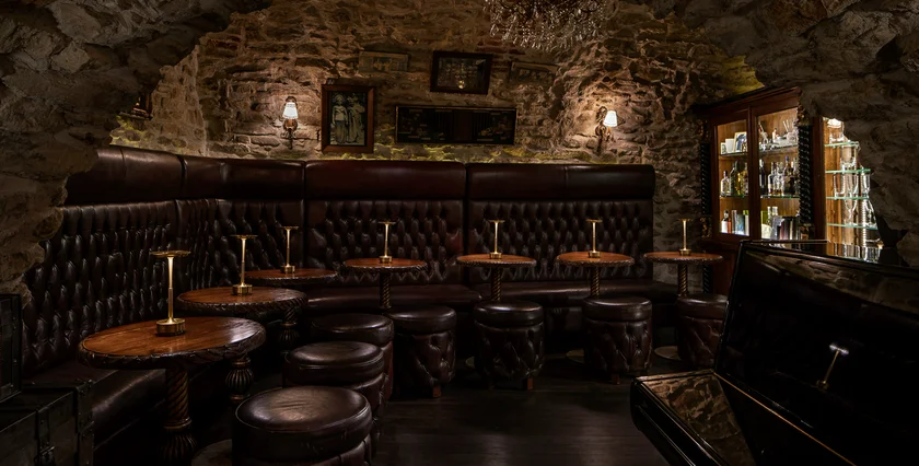 Black Angel's Bar