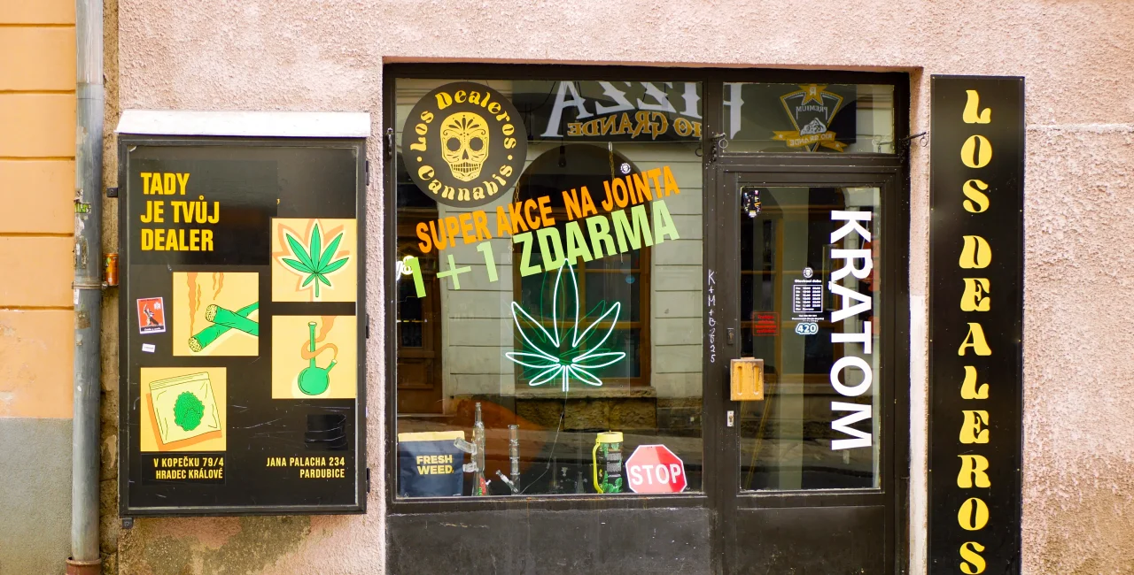 Storefront in Hradec Králové. Photo: Shutterstock / Tomas Vynikal