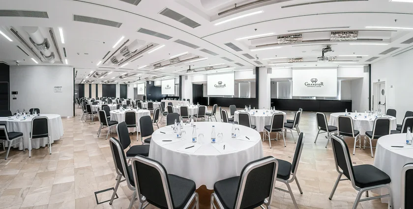 Grandior conference room