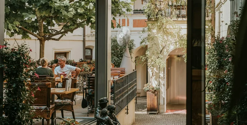Iron Gate Hotel