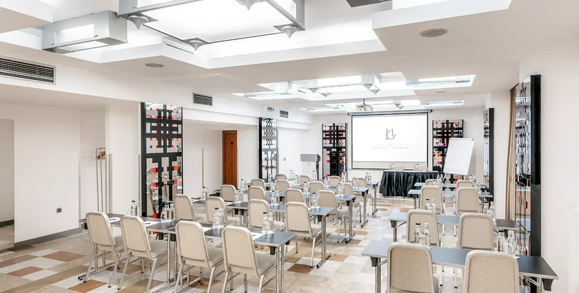 Majestic Plaza conference room