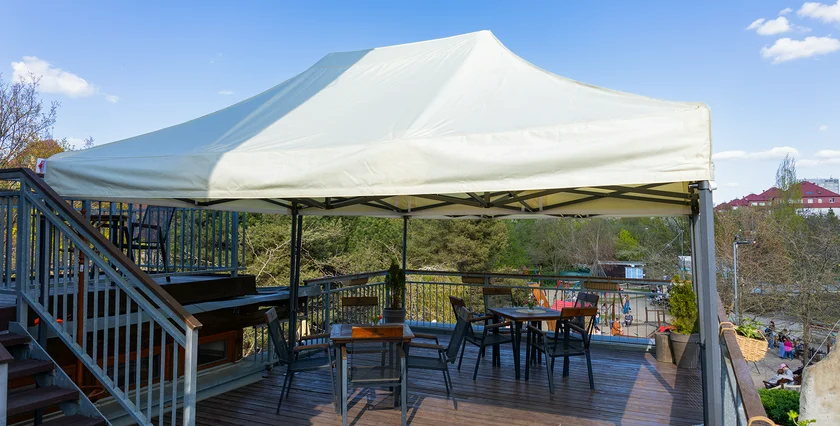 Restaurant rooftop terrace