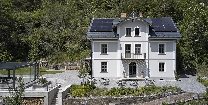Tauhaus – sensitively restored architecture, modern comfort and relaxation amidst greenery.