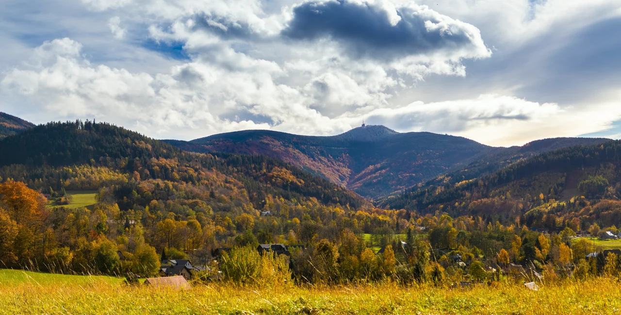 Czech autumn landscape. Photo: Shutterstock / KellySHUTSTOC