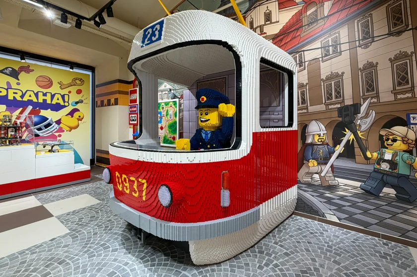 All aboard! Photo: Expats.cz / Jason Pirodsky