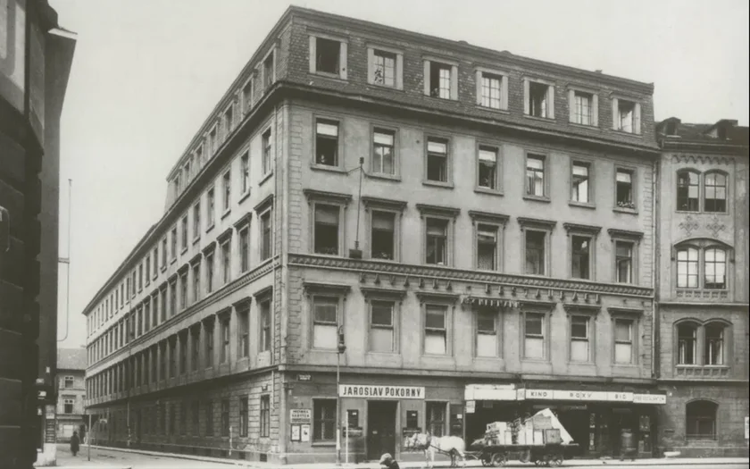 Location of today's Roxy in 1928. Photo: Linhart Foundation archive