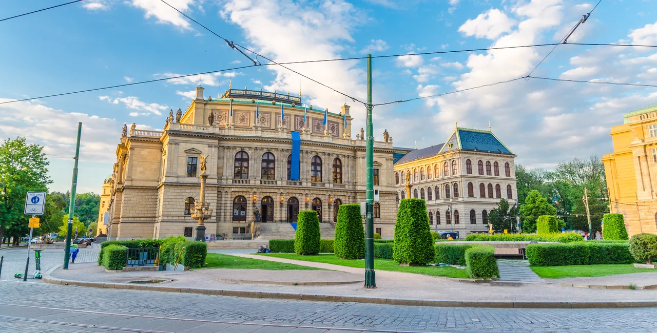 Shutterstock / Aliaksandr Antanovich