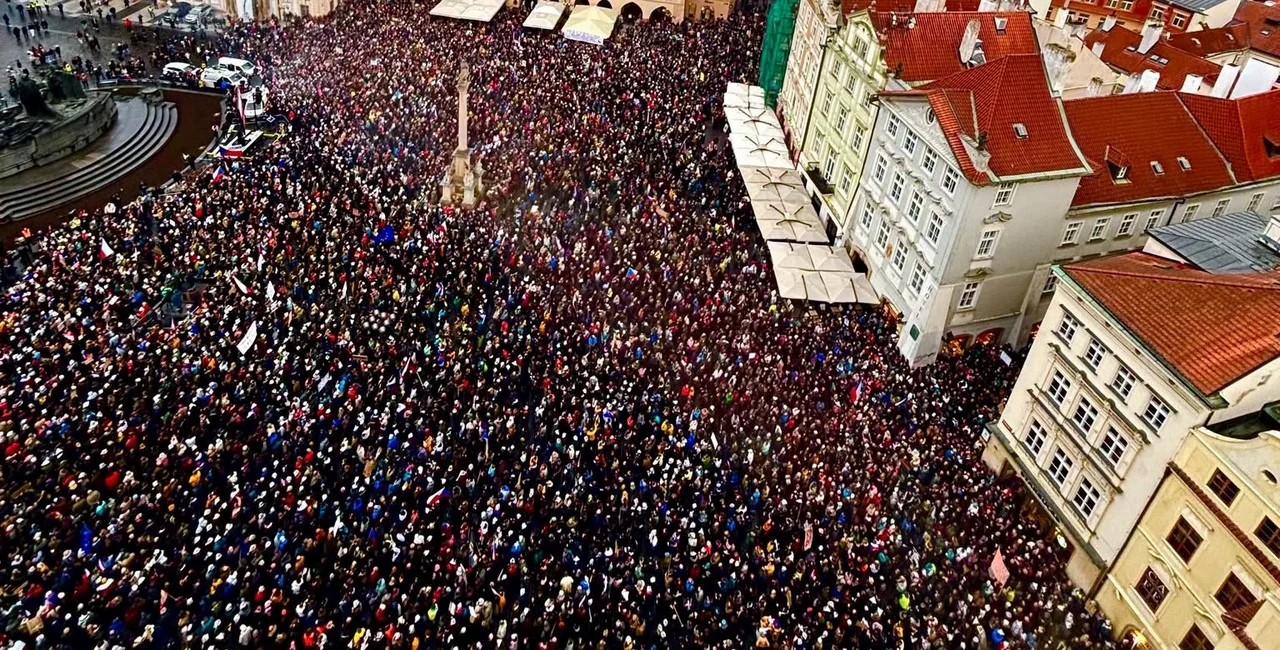Oct. 25 protest in Prague. Photo: Facebook / Milion chvilek pro demokracii,