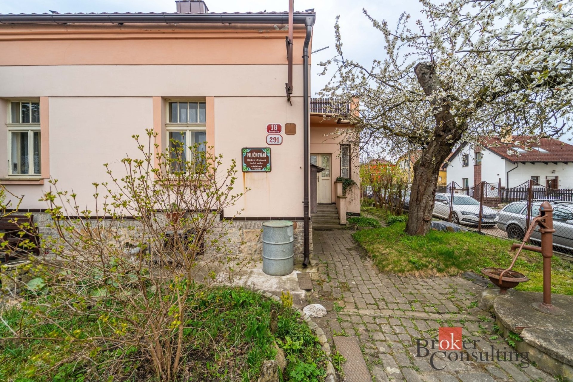 Family house for sale, 186m2, 389m2 of land, in Plzeň, on Borová street