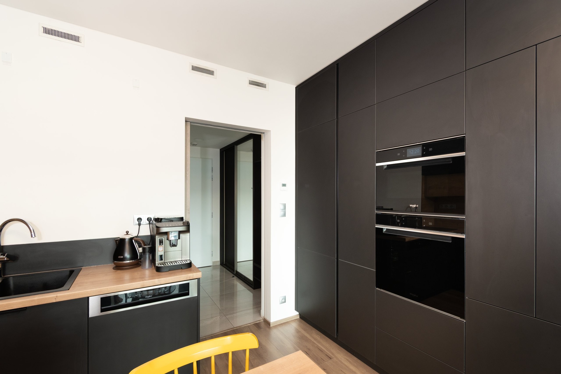 Apartment for rent, 2+kk - 1 bedroom, 55m2, in Prague, on Kurta Konráda ...