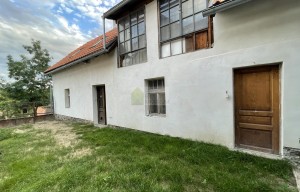 Family house for sale, 137m<sup>2</sup>, 221m<sup>2</sup> of land
