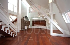 Apartment for rent, 4+kk - 3 bedrooms, 315m<sup>2</sup>