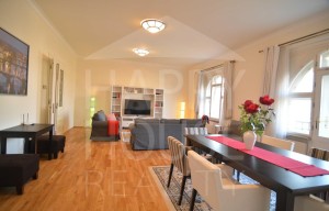 Apartment for rent, 4+1 - 3 bedrooms, 202m<sup>2</sup>