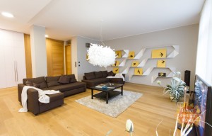 Apartment for rent, 5 bedrooms +, 212m<sup>2</sup>