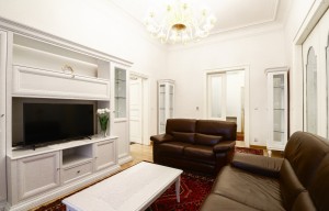 Apartment for rent, 4+kk - 3 bedrooms, 107m<sup>2</sup>
