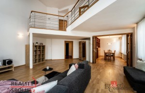 Apartment for rent, 5 bedrooms +, 240m<sup>2</sup>