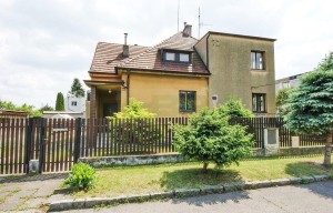 Family house for sale, 280m<sup>2</sup>, 651m<sup>2</sup> of land